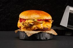 Monkék Cheesy Dream
